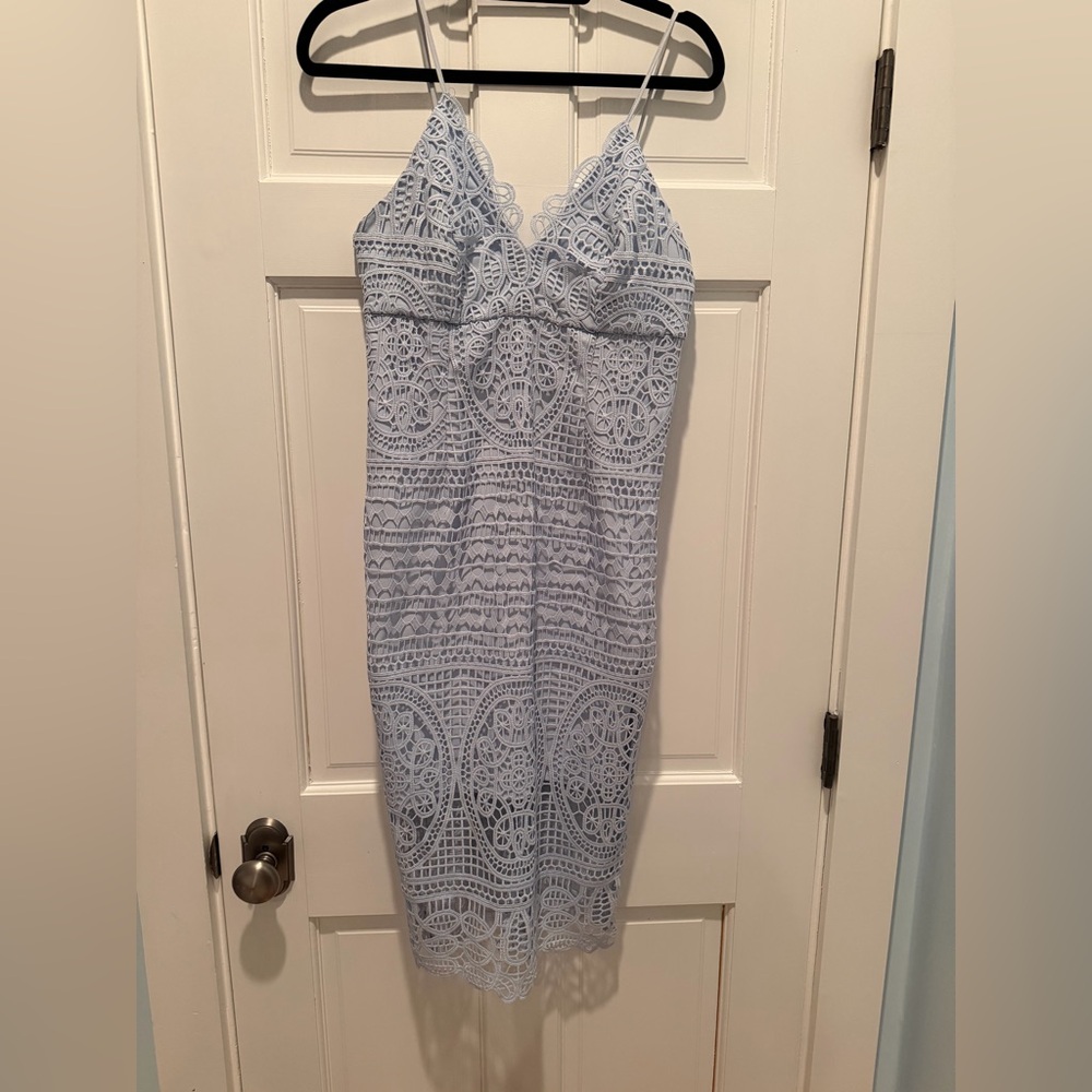 Bardot Size 6 Light Blue Lace Broderie Overlay Midi Dress